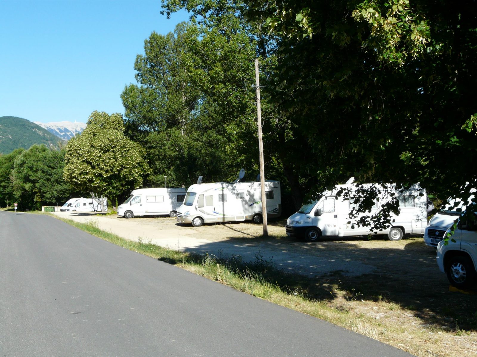 Aire de stationnement de camping cars Montbrun les Bains - Official website  of the Baronnies Tourist Office