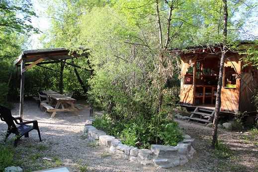 Les Jardins Coquet à Sainte-Jalle - Camping à la ferme - Site de l'Office  de tourisme des Baronnies en Drôme Provençale