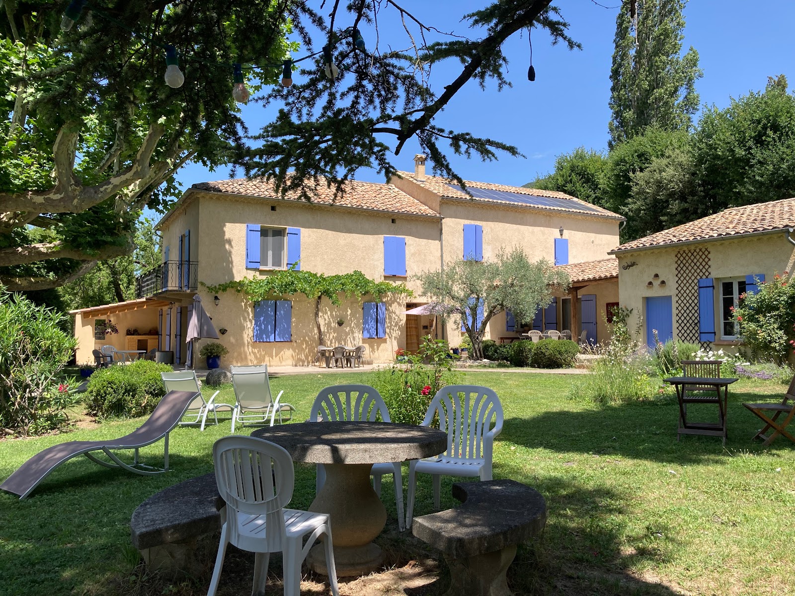 Chambre d'hôtes Chambres d'hôtes de Fongaro à Nyons - Site de l'Office de  tourisme des Baronnies en Drôme Provençale